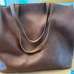 Madewell Brown Leather Tote Bag with Spacious Design